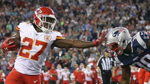kareem-hunt-090717-usnews-getty-ftr_sg0p9nl5uxse192f3renkcaws